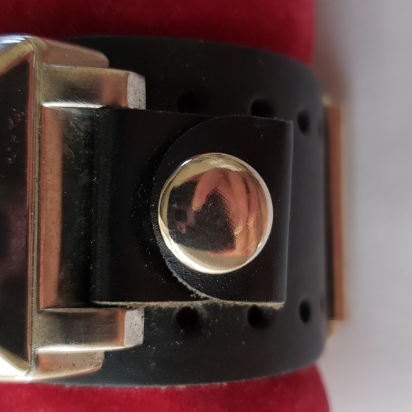 BEYOND America 🇺🇸  very stylish WATCH - Picture 5 of 8